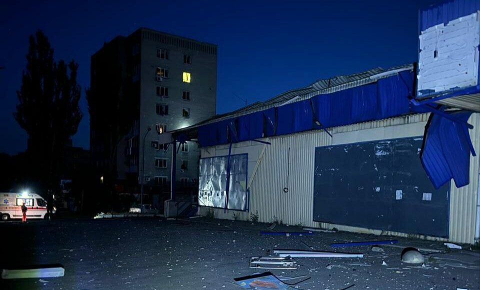 Ночью под огнем россиян оказалось Селидово: есть раненые и повреждены дома