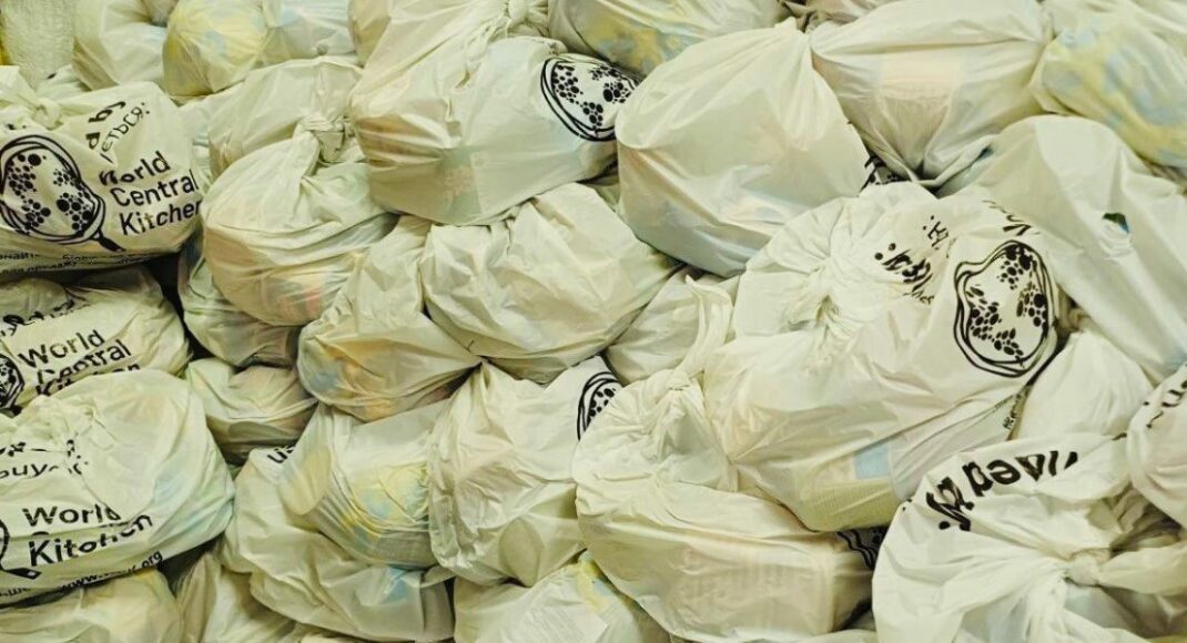 Переселенцям у Покровську планується видати 550 пакунків від World Central Kitchen (фото)