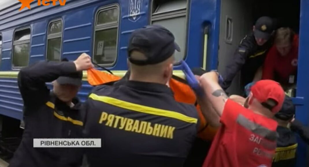 В июне из Донецкой области на Ровенщину запланировано 4 эвакуационных поезда