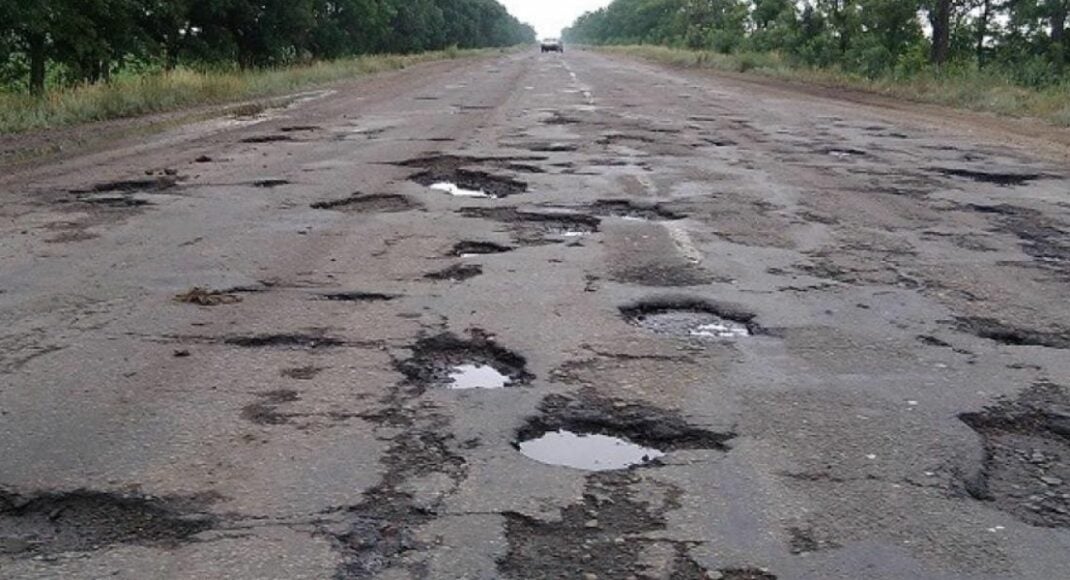 Росія не допомагатиме з ремонтами доріг й інфраструктури у так званій "лнр"