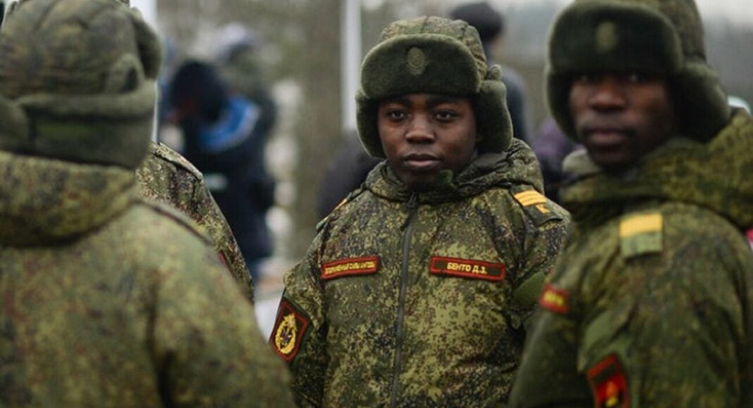 Россия заставляет мигрантов и иностранных студентов воевать против Украины, — Bloomberg