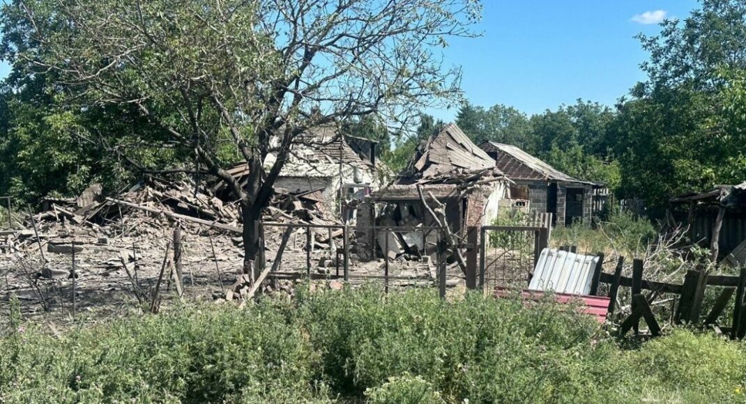 За добу росіяни 32 рази обстріляли населені пункти Донеччини (фото)