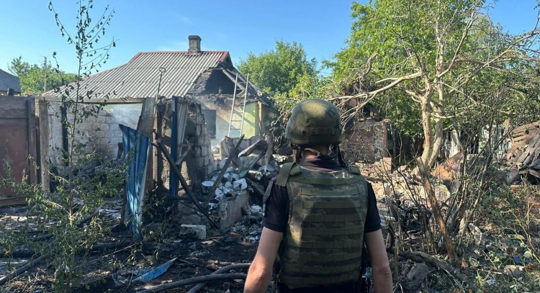 Тринадцать населенных пунктов Донецкой области оказались под вражеским огнем