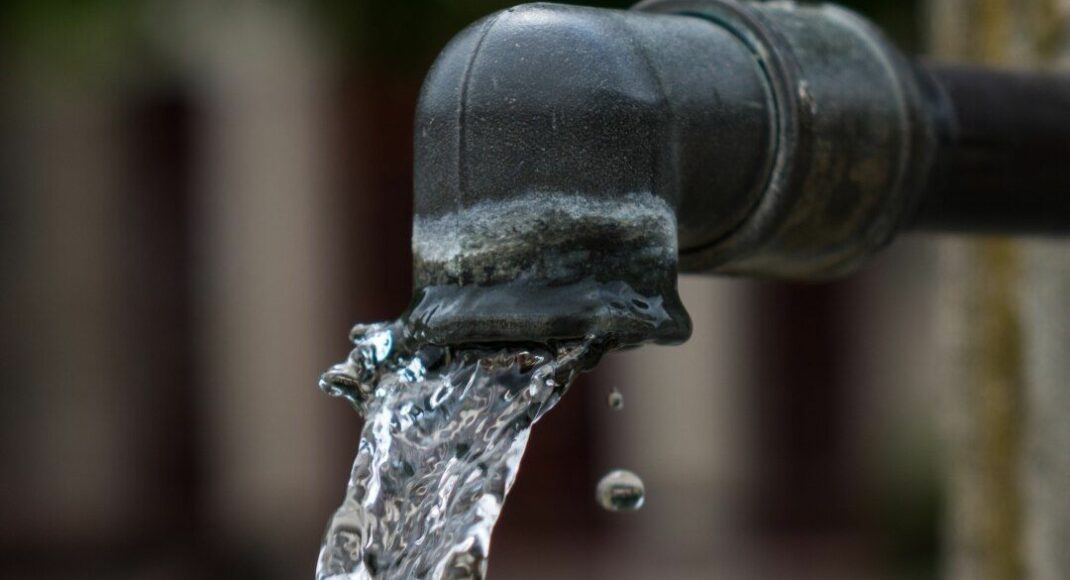 В городах ВОТ Луганщины критическая ситуация с водоснабжением, — Лисогор