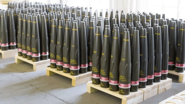 Украина получила первые снаряды в рамках чешской инициативы, — Фиала