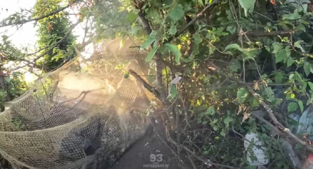 Штурмовики-холодноярцы показали, как отвоевывают утраченные позиции под Клещиевкой (видео)