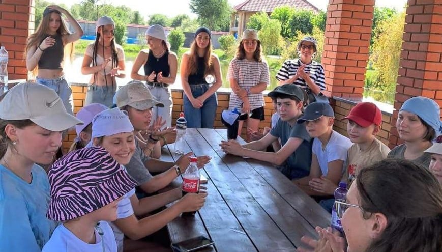 Четвертая группа детей Донетчины отправились отдыхать на Закарпатье