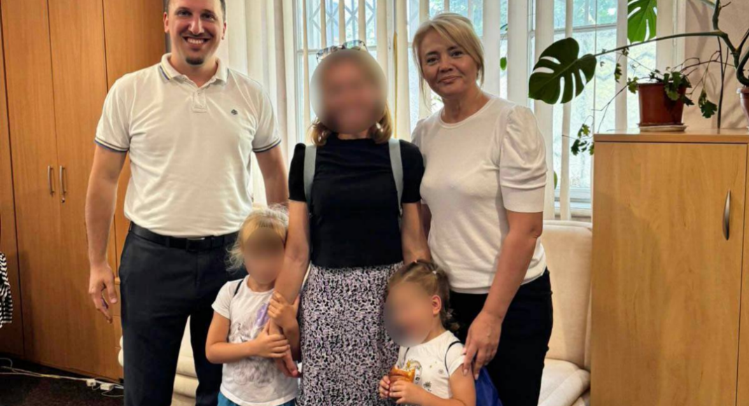 Еще 12 украинских детей удалось вернуть с оккупированных территорий