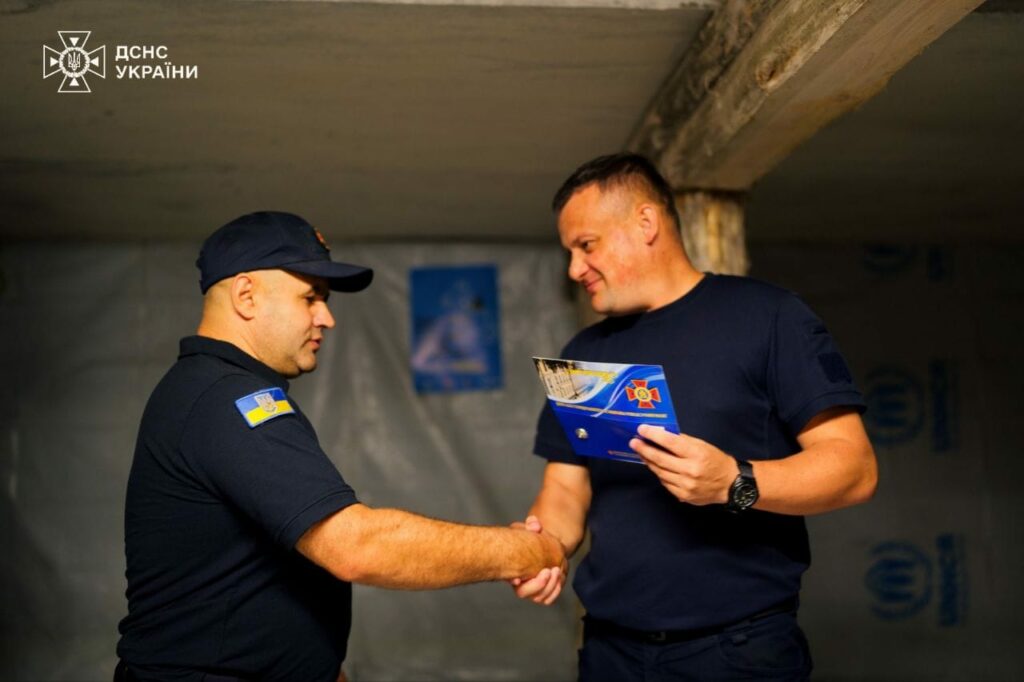 19 рятувальників Донеччини отримали нагороди від Голови ДСНС України (фото)