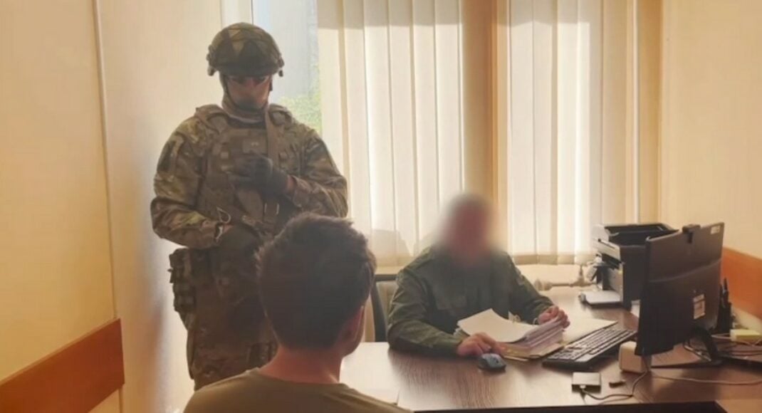 На окупованій Луганщині затримали чоловіка за фінансову підтримку "Азову"