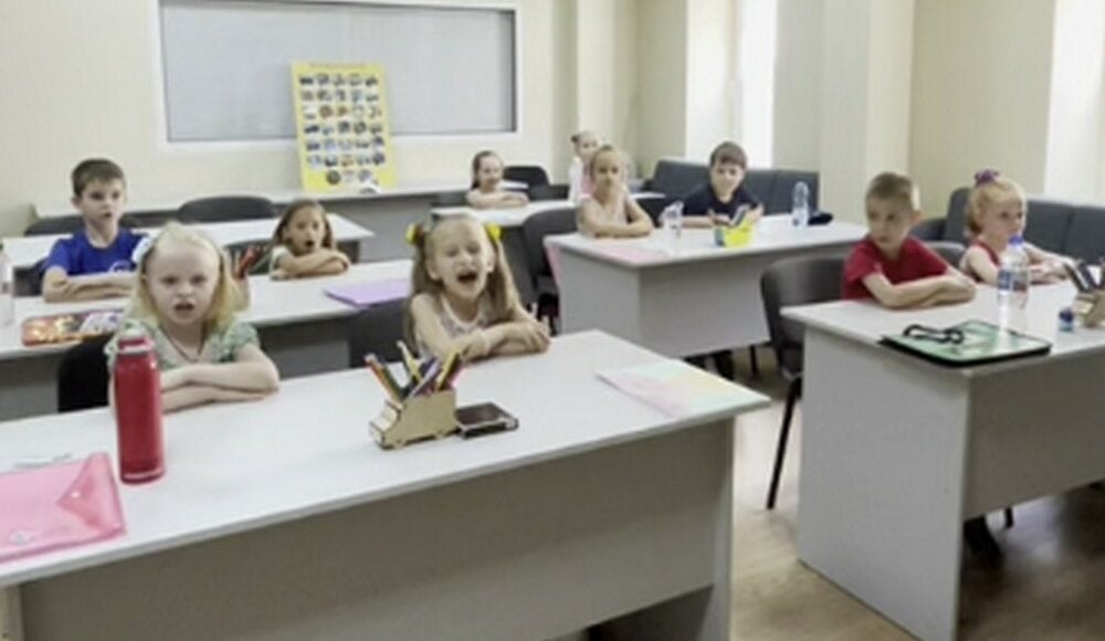 Маріупольська Академія майбутніх першокласників діє по всій Україні (відео)