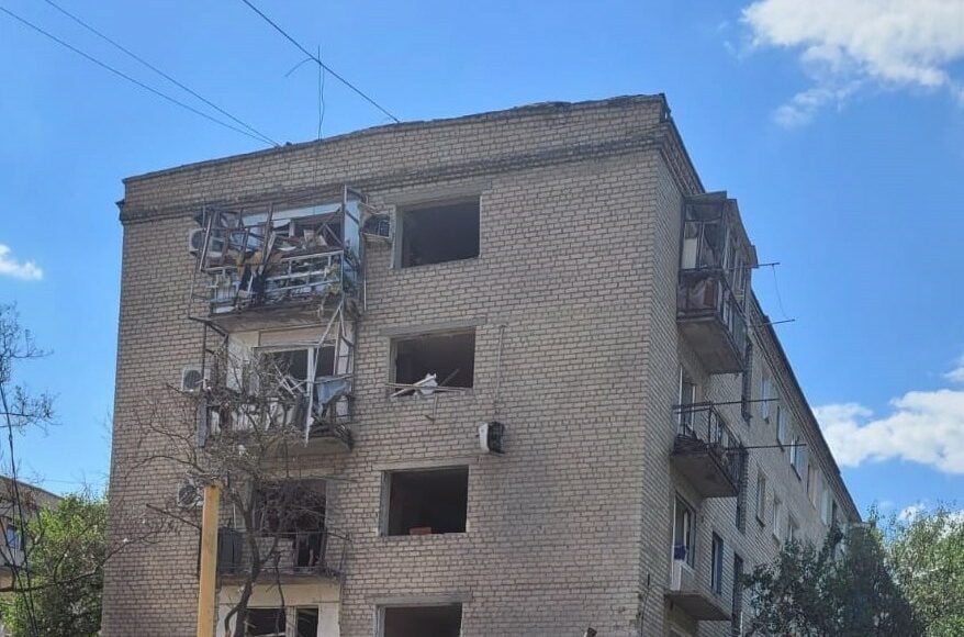 Враг обстрелял Курахово и Мирноград: 5 человек ранены, среди пострадавших — ребенок