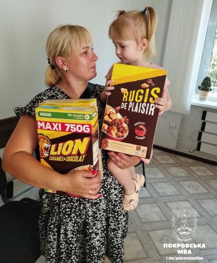 600 коробок сніданків надійшло для малечі з багатодітних родин Покровська (фото)