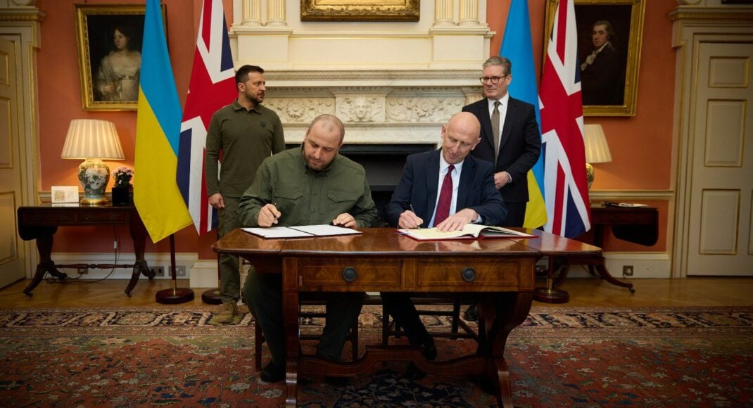 Україна та Велика Британія підписали кредитну угоду на 2 млрд фунтів стерлінгів для фінансування оборони