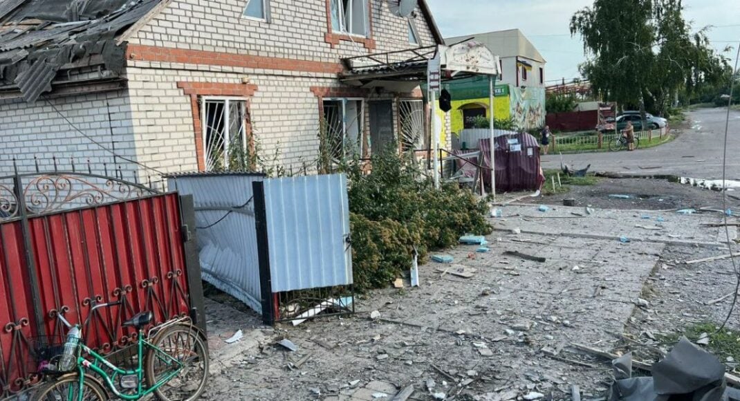 На Донеччині з лінії фронту евакуювали 322 людини, у тому числі 35 дітей (фото)