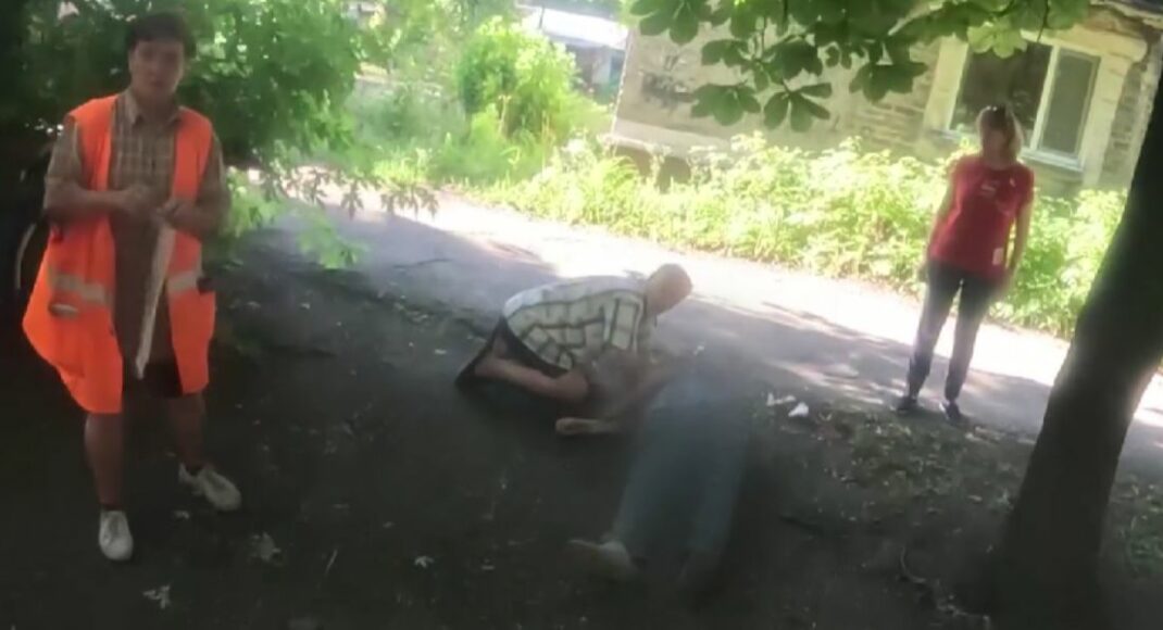 Тернопольські рятувальники на Донеччині надали допомогу 5 пораненим, зокрема дитині (відео)