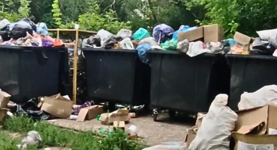Жителі окупованої Кремінної захлинаються в побутовому смітті, — Лисогор