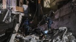Ночью нашли тела супругов, которые искали под завалами 5-этажки в Мирнограде после обстрела 14 июля (фото)