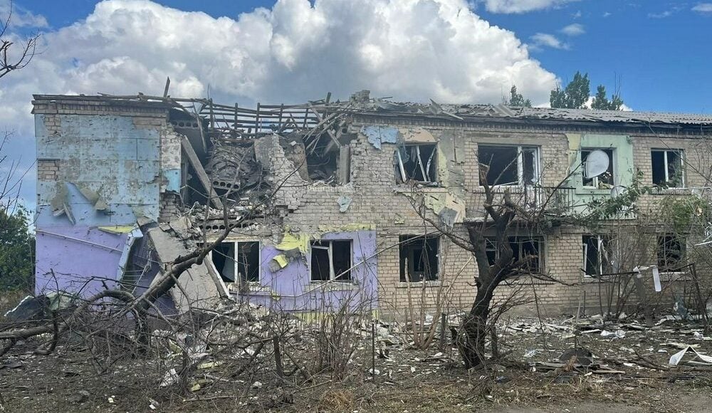 Один убитий і 10 поранених, зокрема двоє дітей — наслідки російських обстрілів Донеччини за добу