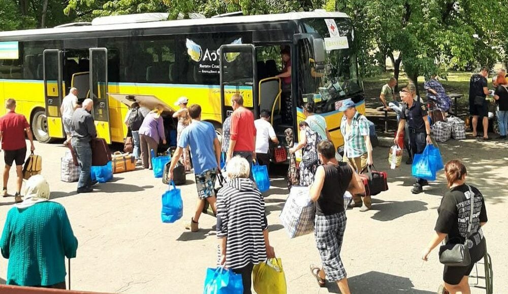 114 жителей Донетчины удалось эвакуировать в Ровенскую область (фото)