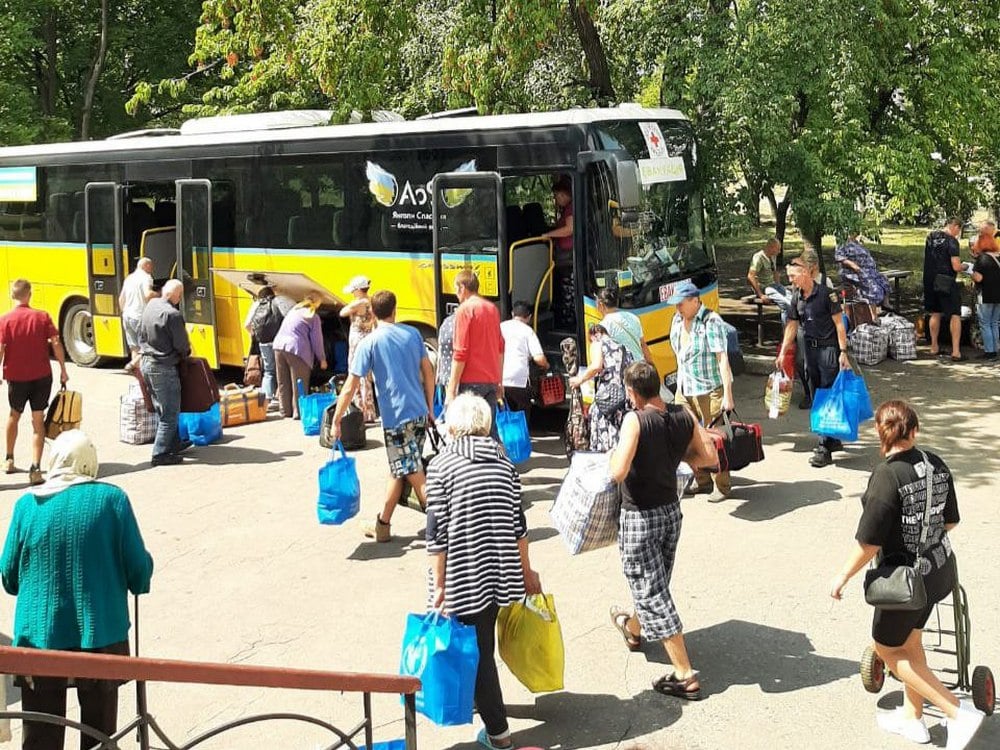 114 мешканців Донеччини вдалось евакуювати до Рівненщини (фото)