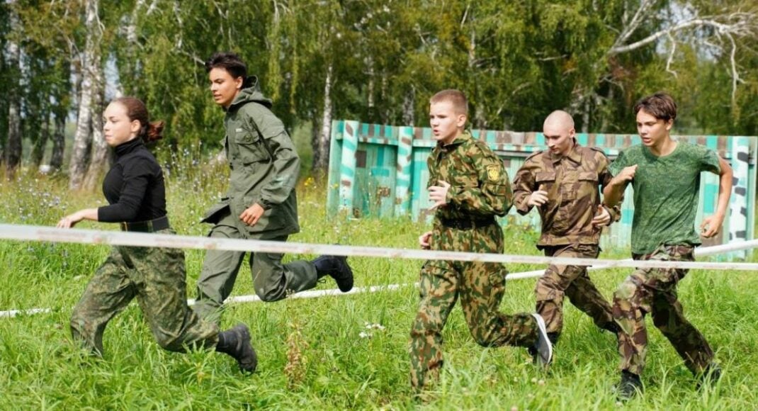 Детям из оккупированного Беловодска проводят военную подготовку в новосибирской области рф