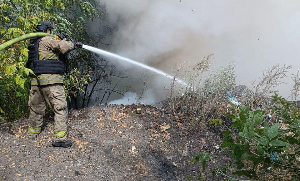 Половина вчерашних пожаров на Донетчине возникла из-за российских обстрелов (фото)