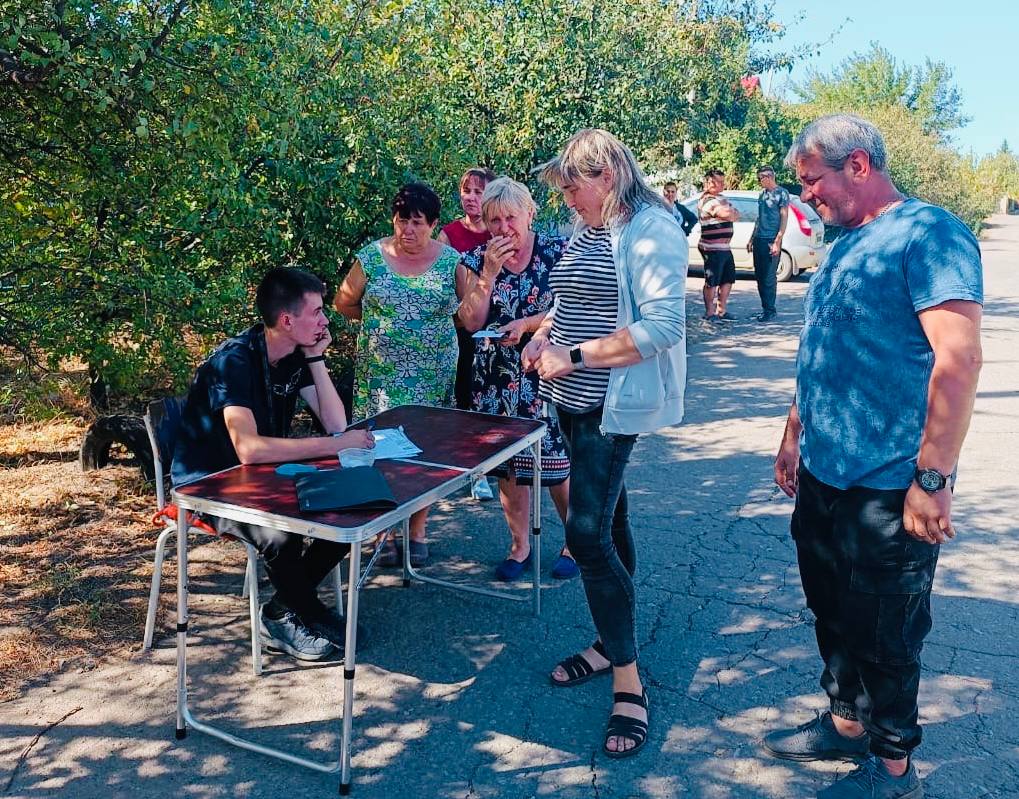 "Янголи спасіння" надали партію будівельної допомоги Покровській громаді