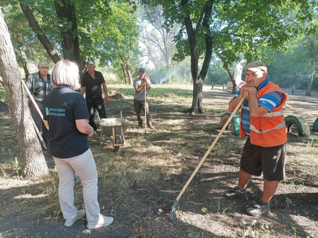 Жителі Краматорського району можуть отримати гроші за виконання суспільно-корисних робіт 4