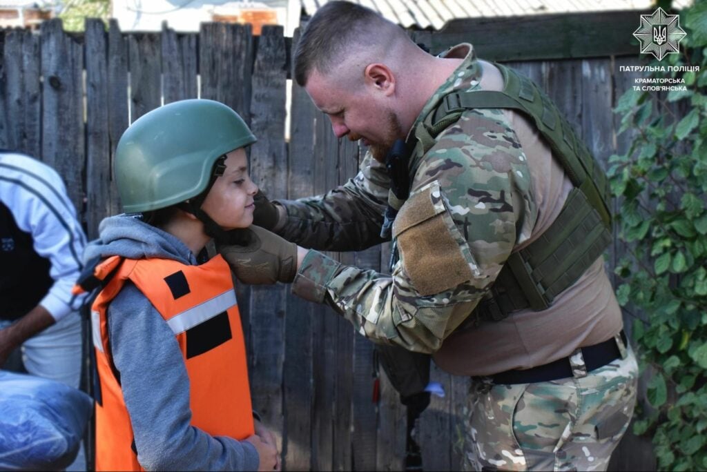 евакуація з Донеччини поліція