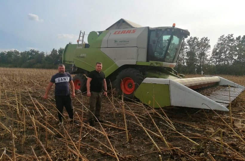 Попри військові дії на Донеччині триває сівба озимих культур під урожай 2025 року (фото)