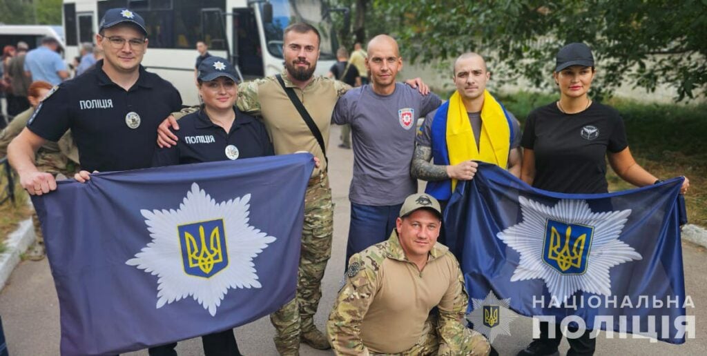 поверення з полону поліціянтів з донеччини 2