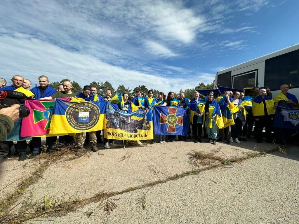 поверення з полону поліціянтів з донеччини 3