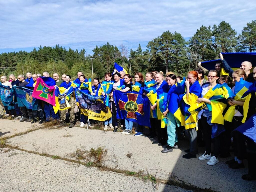 повернення з російського полону 49 українців