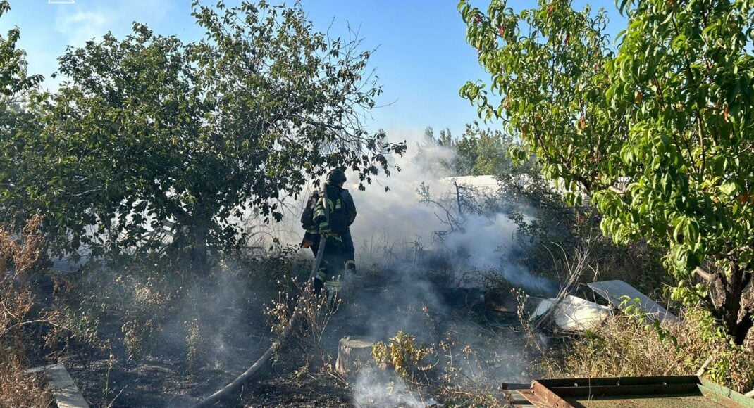 За минувшие сутки спасатели в Донецкой области ликвидировали 35 пожаров