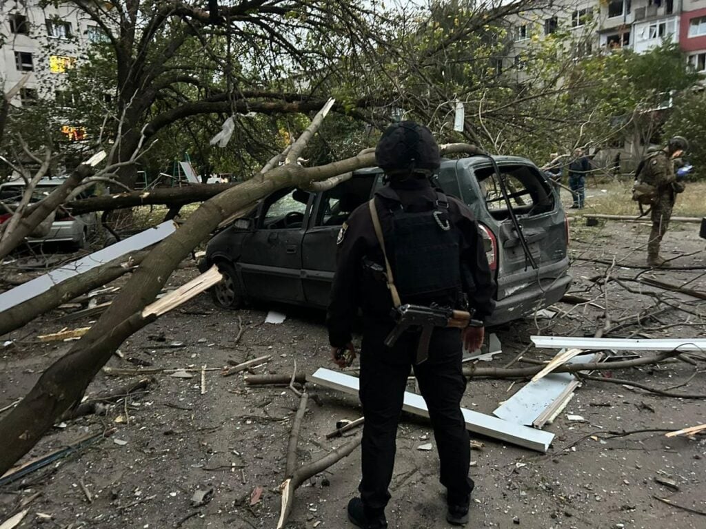 Щонайменше 1 людина загинула і 6 поранено внаслідок ворожого обстрілу Костянтинівки (фото)