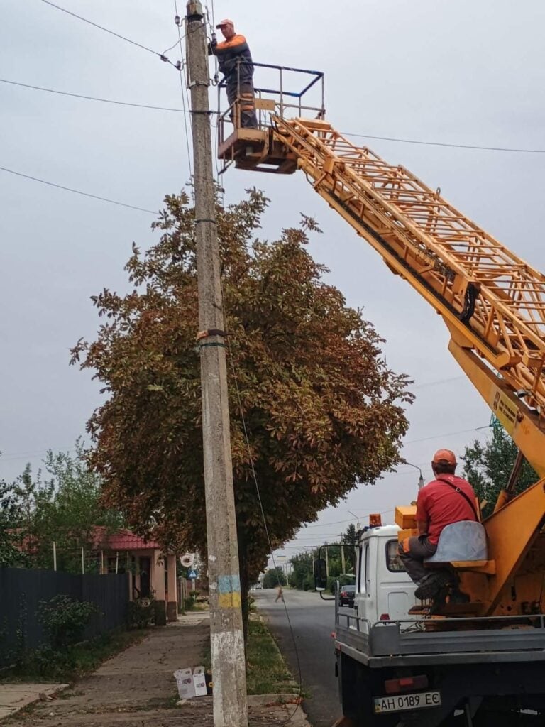 У Краматорську відтепер вуличне освітлення працює зранку