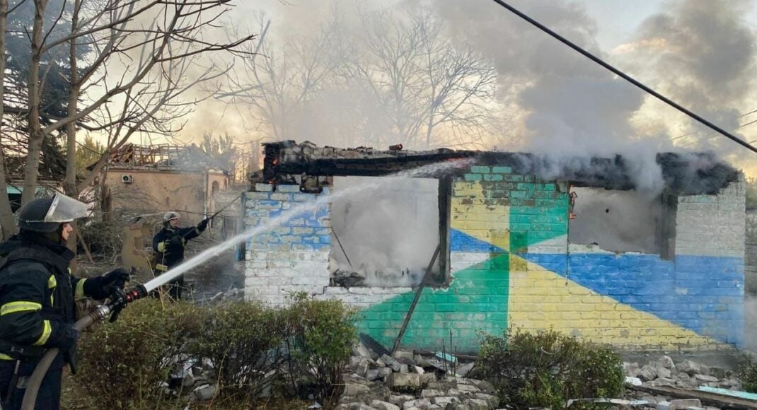 У Добропільській громаді надзвичайники ліквідували наслідки ворожих обстрілів