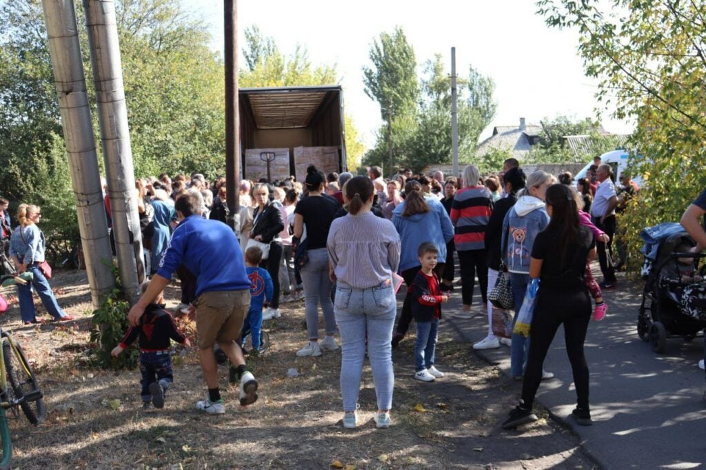 В Доброполье в Донецкой области поступило более 1,4 тыс. семейных продовольственных наборов от GEM 2