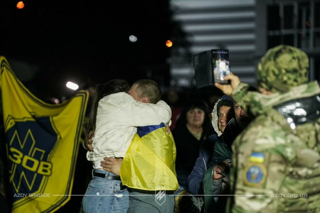 В рамках обміну додому повернулися 34 бійці АЗОВУ