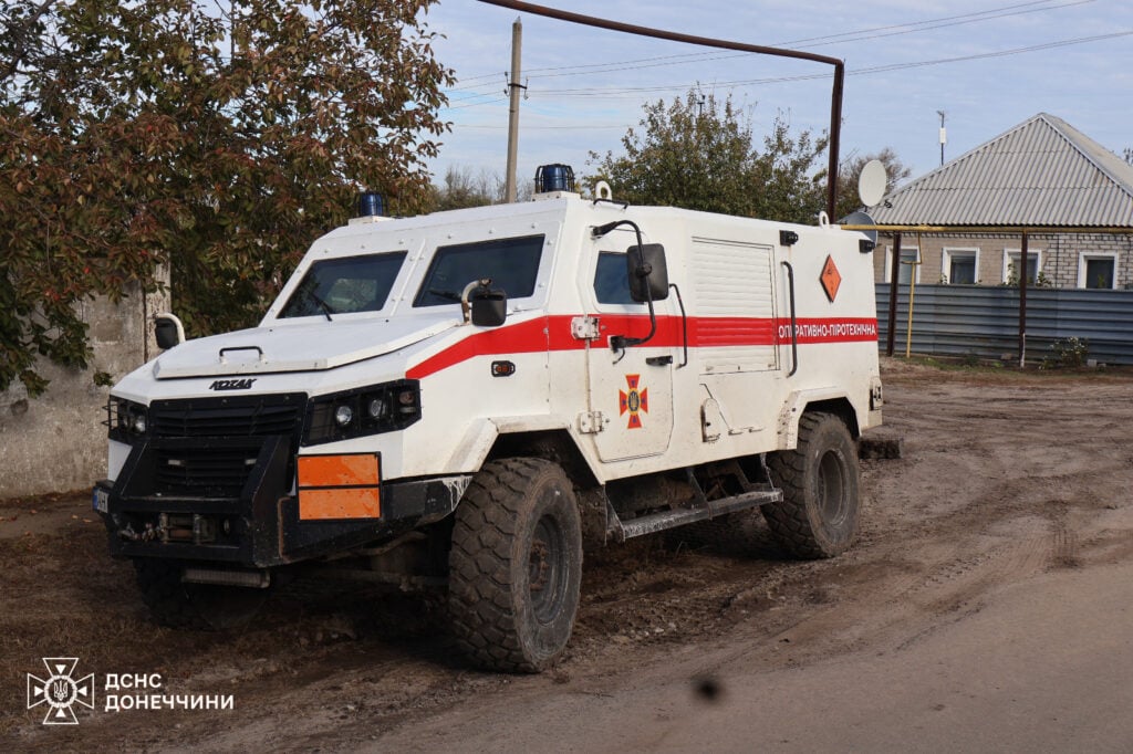 бронеавтомобіль саперів дснс на донеччині