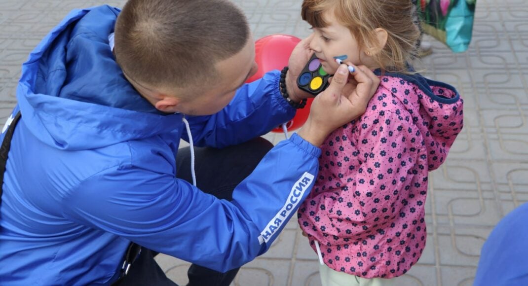 В окупованих Сіверськодонецьку та Антрациті активізувався місцевий осередок партії "єдіная росія", — Жовта Стрічка