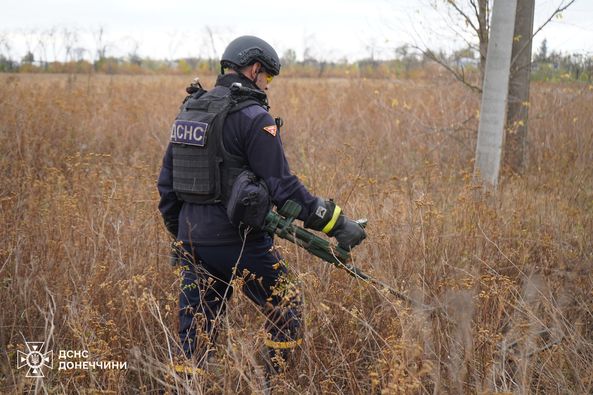 На Донеччині за добу піротехніки знищили 41 вибухонебезпечний предмет