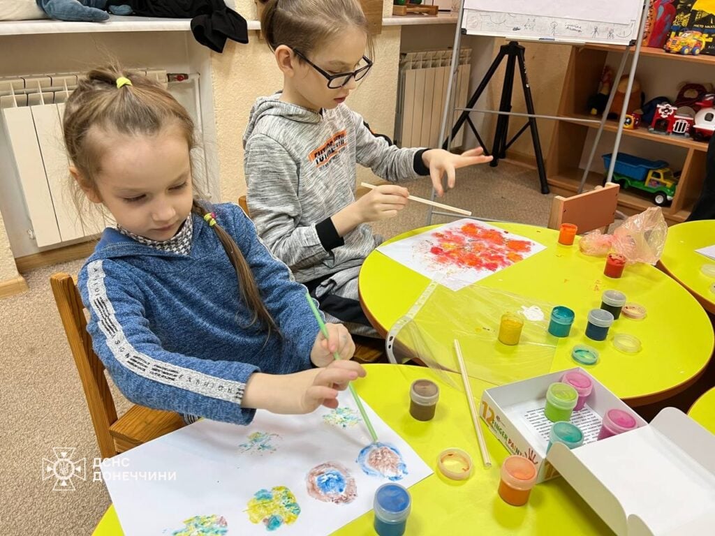 Дітям-переселенцям з Краматорського району психологи ДСНС надали підтримку