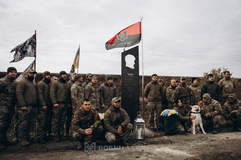 На Донеччині відкрили пам’ятну стелу на честь командира "Да Вінчі" Дмитра Коцюбайла (фото)