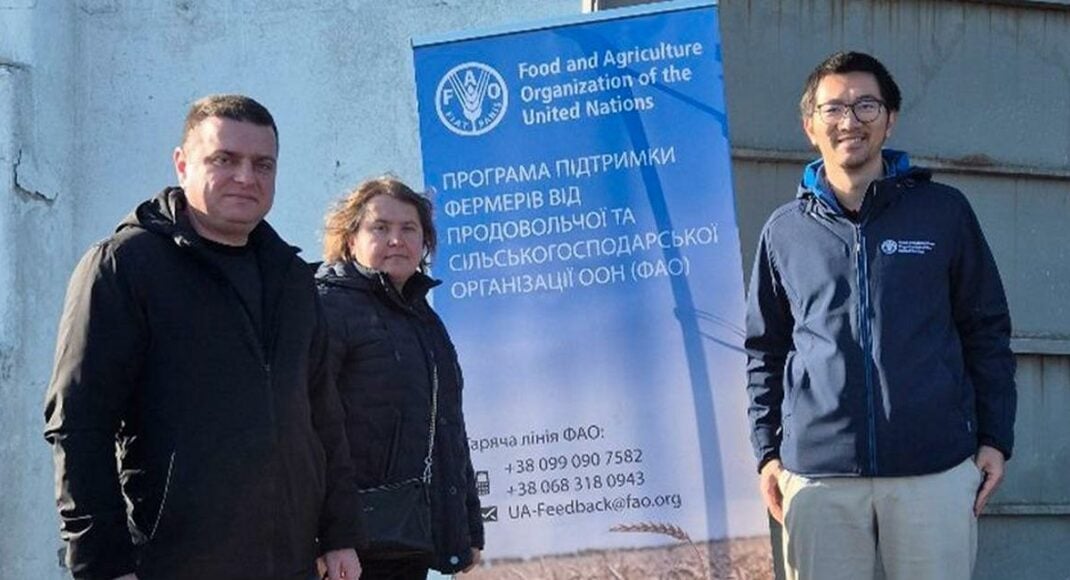 Аграрії Донеччини отримали за підтримки ООН та USAID засоби для тимчасового зберігання зерна (фото)