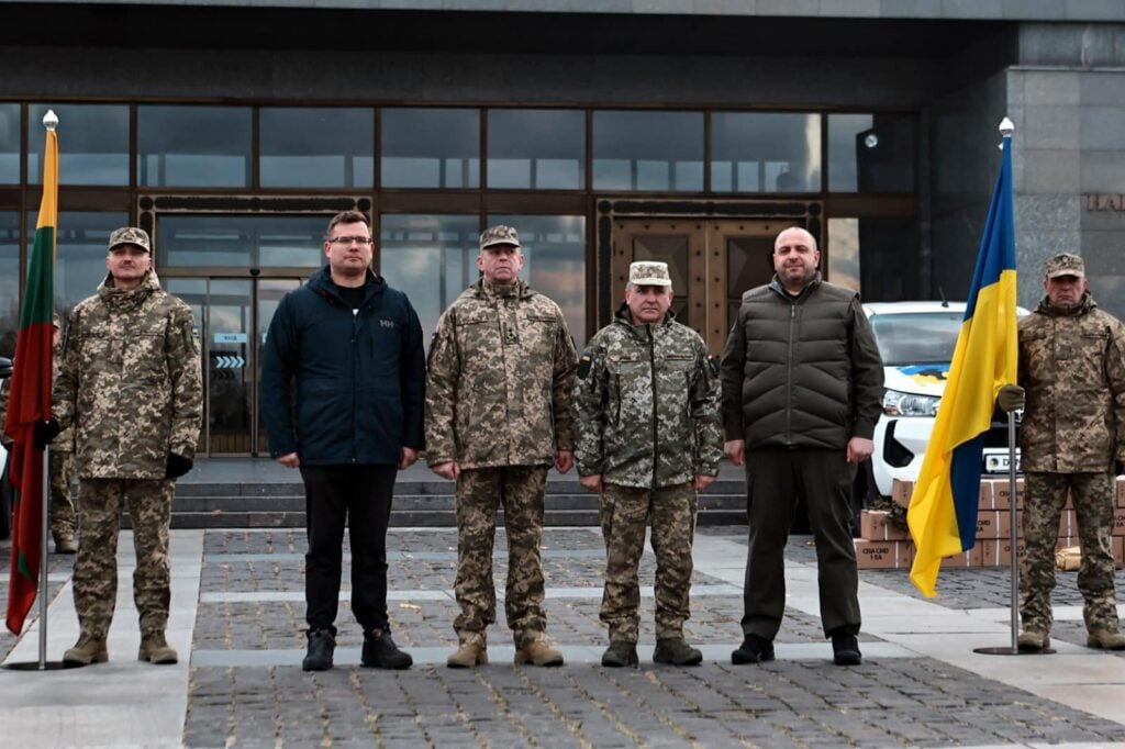 Міністр національної оборони Литви передав Силам оборони України пакет допомоги в рамках Коаліції розмінування