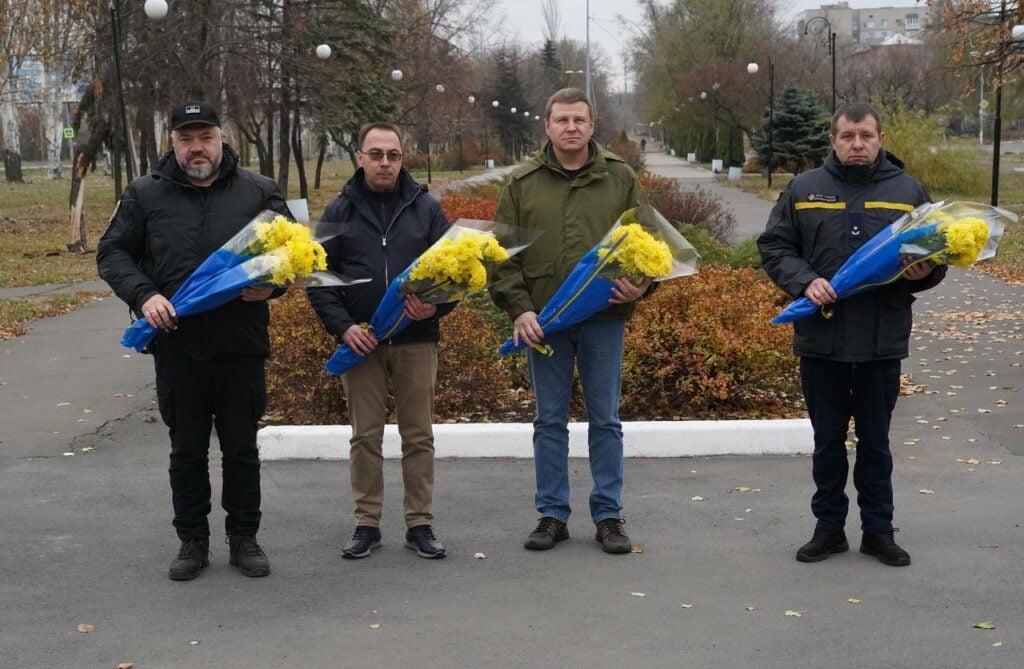 У Покровську вшанували памʼять Героїв Революцій