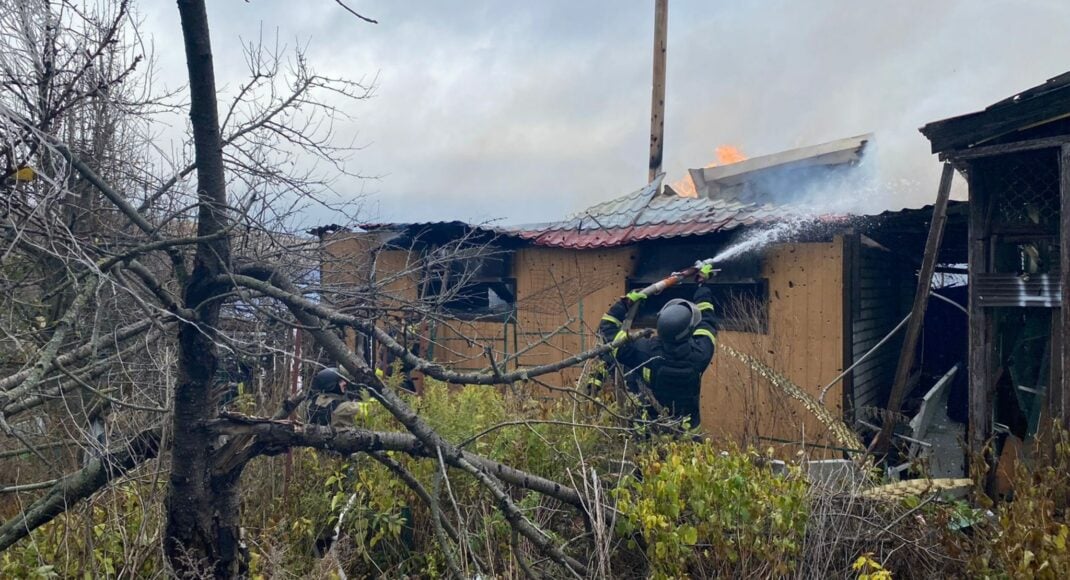 Рятувальники вчора ліквідували пожежу господарчої споруди в Богородичному (фото)