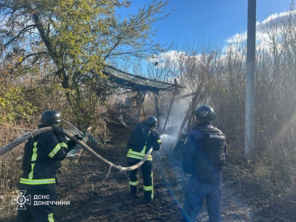 У Лиманській громаді минулої доби рятувальники ліквідували дві пожежі, одна з яких спричинена ворожим обстрілом